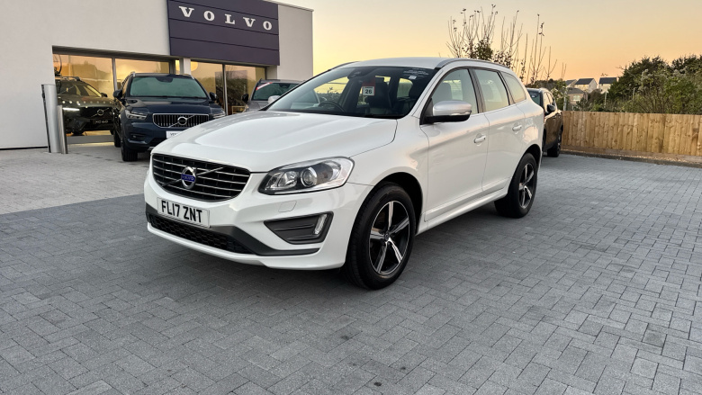 Volvo Xc60 D5 [220] R DESIGN Lux Nav 5dr AWD Geartronic Diesel Estate